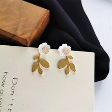 Korea pure and fresh and lovely youth girl flower ear nail, quietly elegant street pats fashionable woman earring